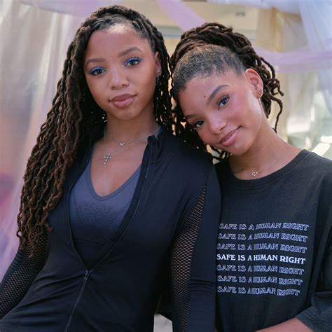 halle bailey twin sister.